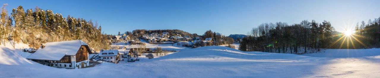Appartments Neuhof Collalbo Eksteriør billede